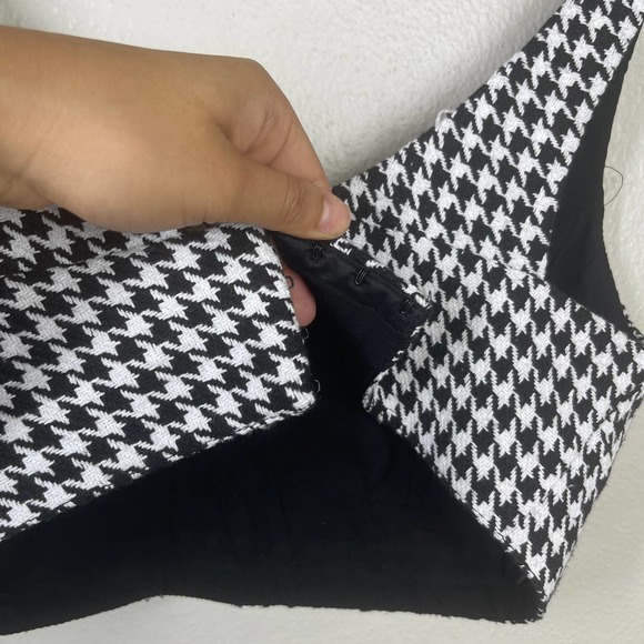 Showpo. Adelaide Two Piece Set in Houndstooth Size 4 - Picture 11 of 12